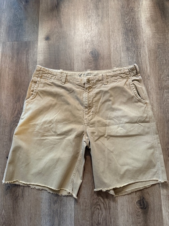 American Eagle Outfitters Other - American Eagle Shorts khaki raw hem shorts size 38